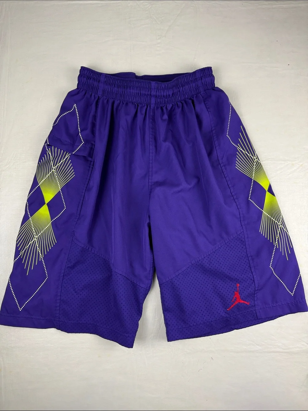 Jordan Men’s Purple Basketball Shorts Neon Yellow Accents Red Jumpman Size M