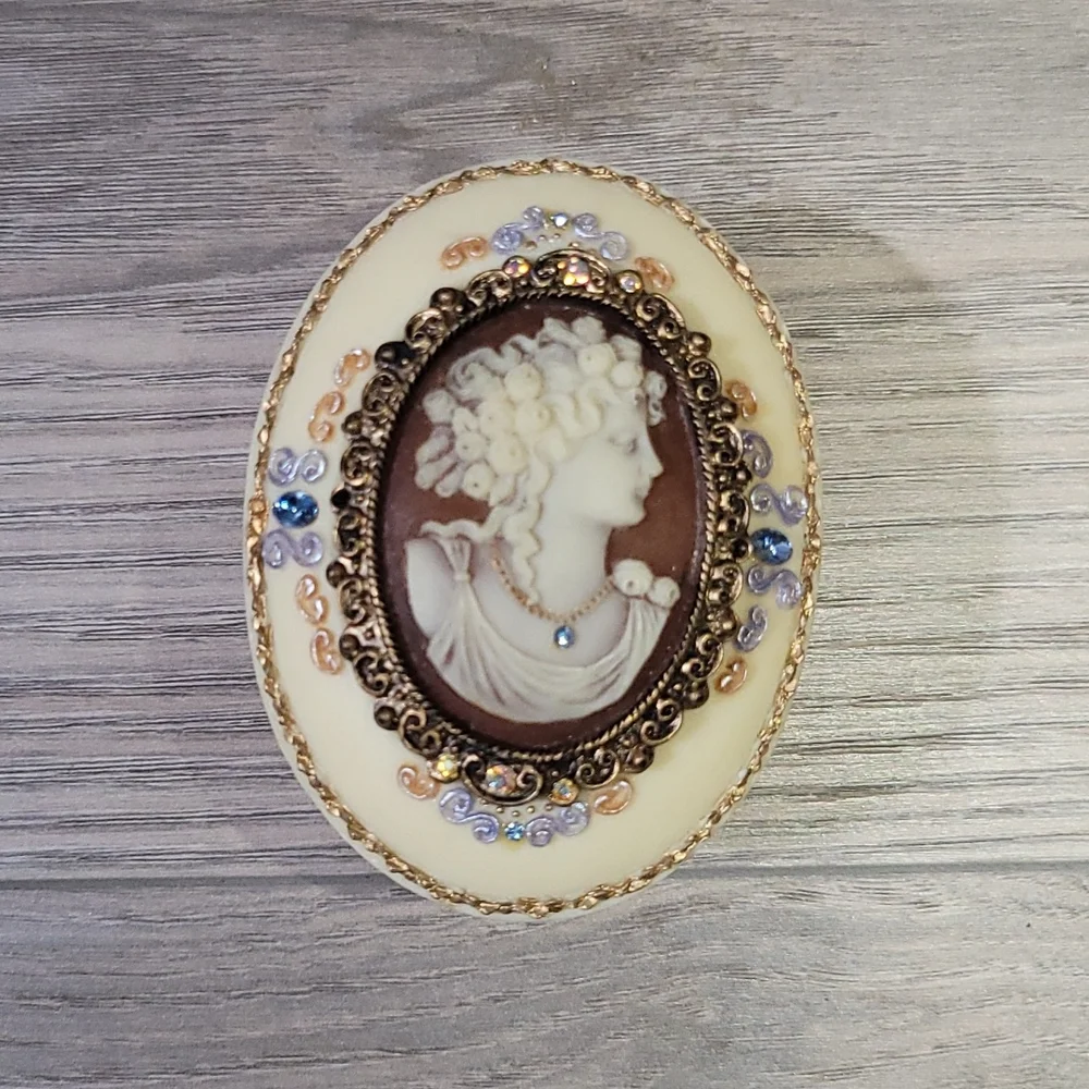 Victorian Treasures gorgeous vintage