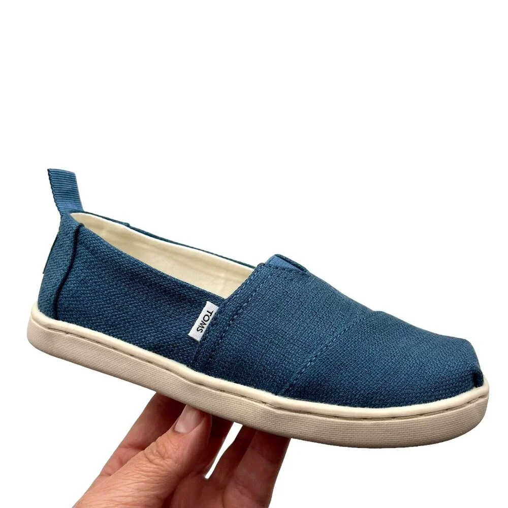 Toms little girl