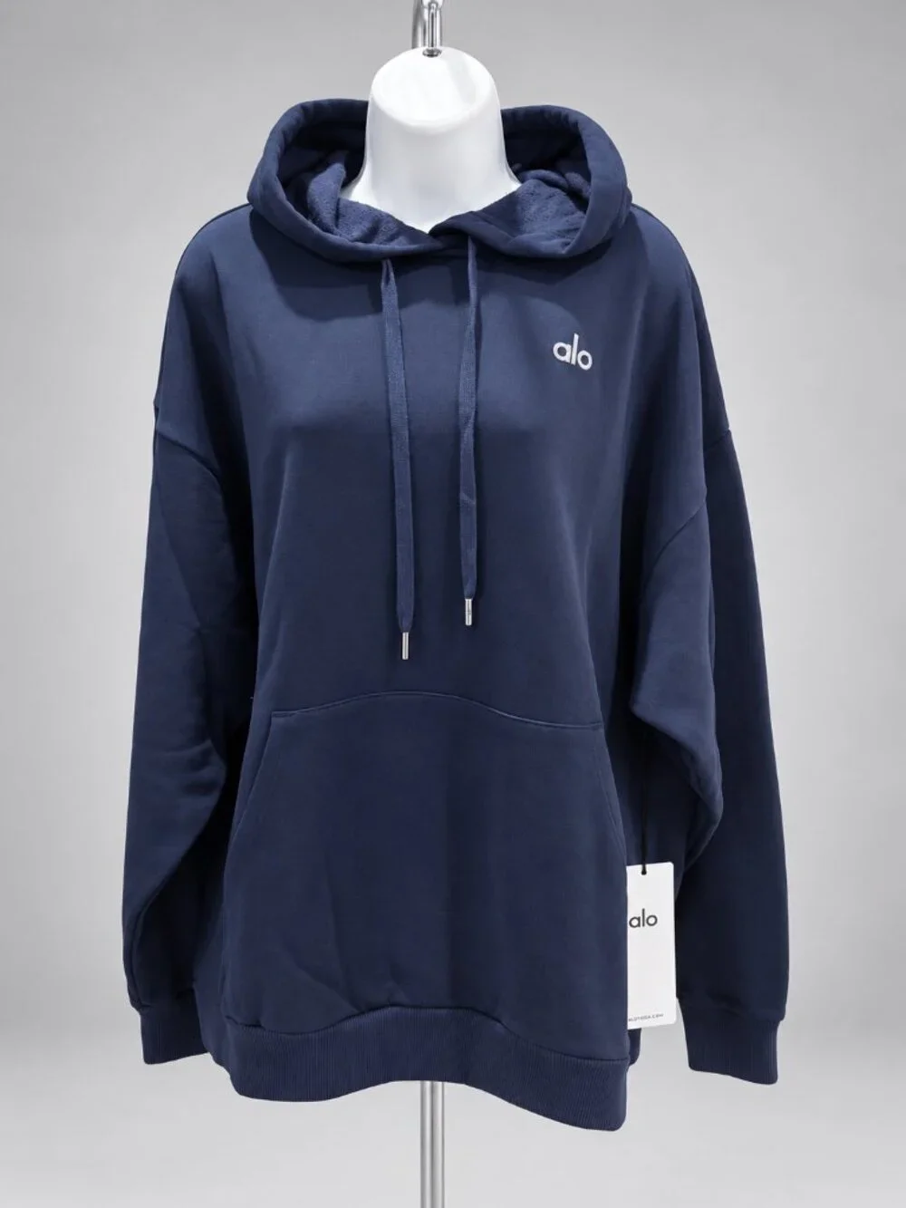 Alo Yoga Accolade Navy Blue Hoodie Pullover Sweatshirt Silver Logo