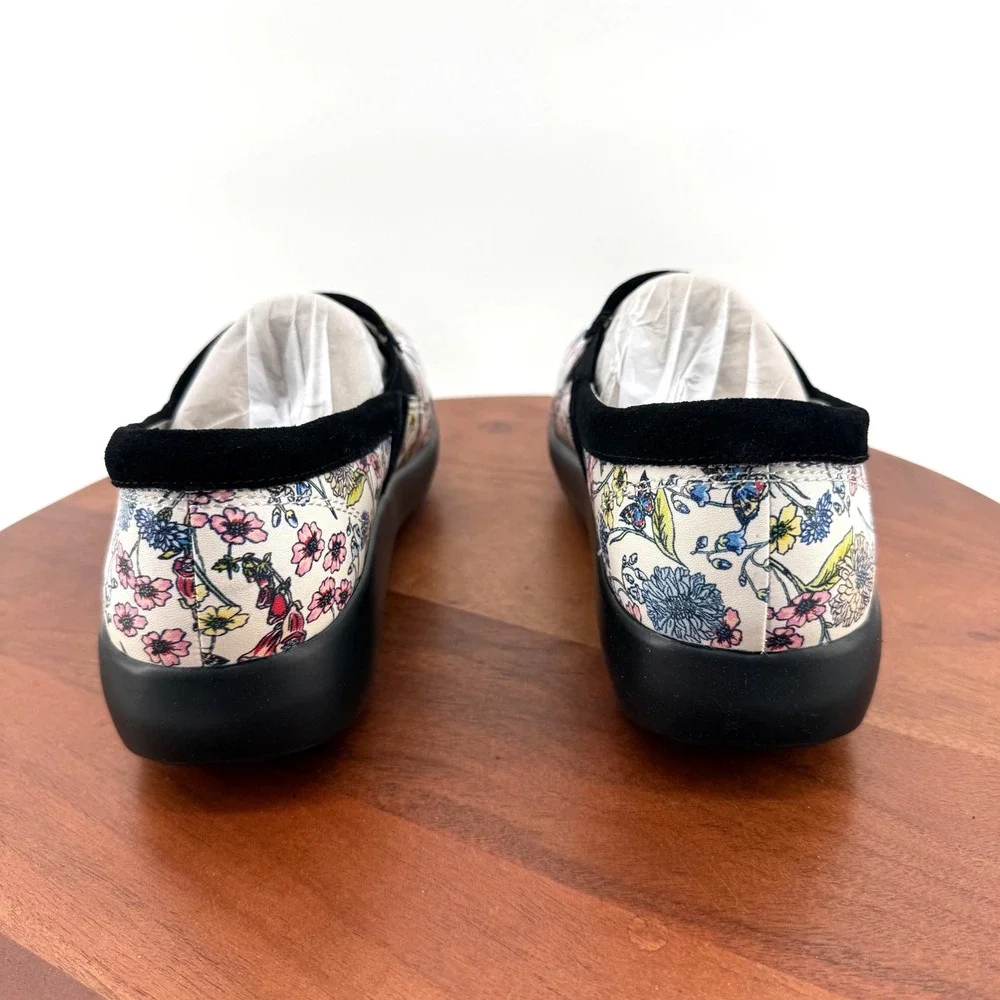 Alegria footbed cottagecore