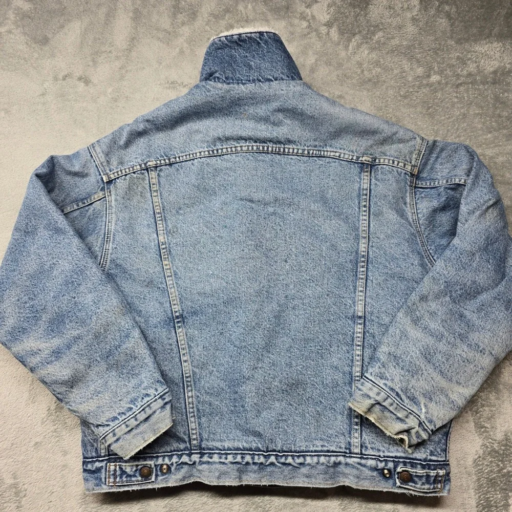 Levis pre owned