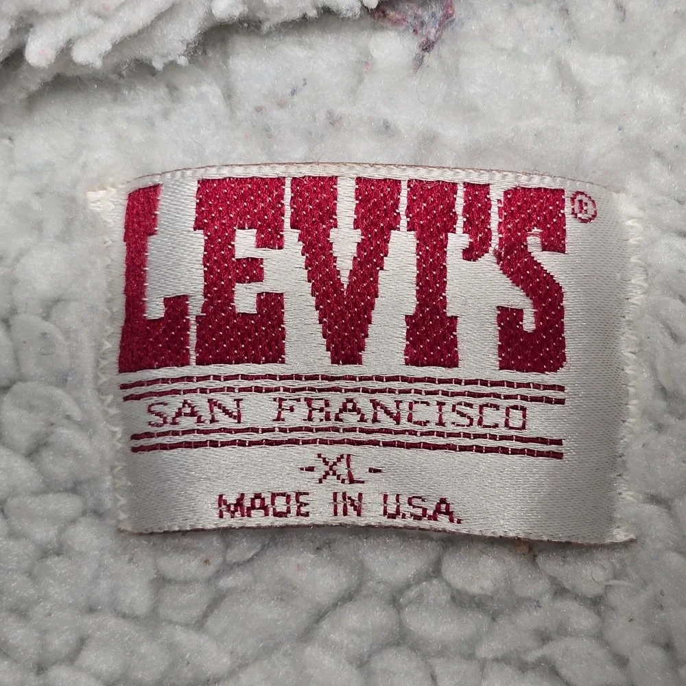 Levis pre owned