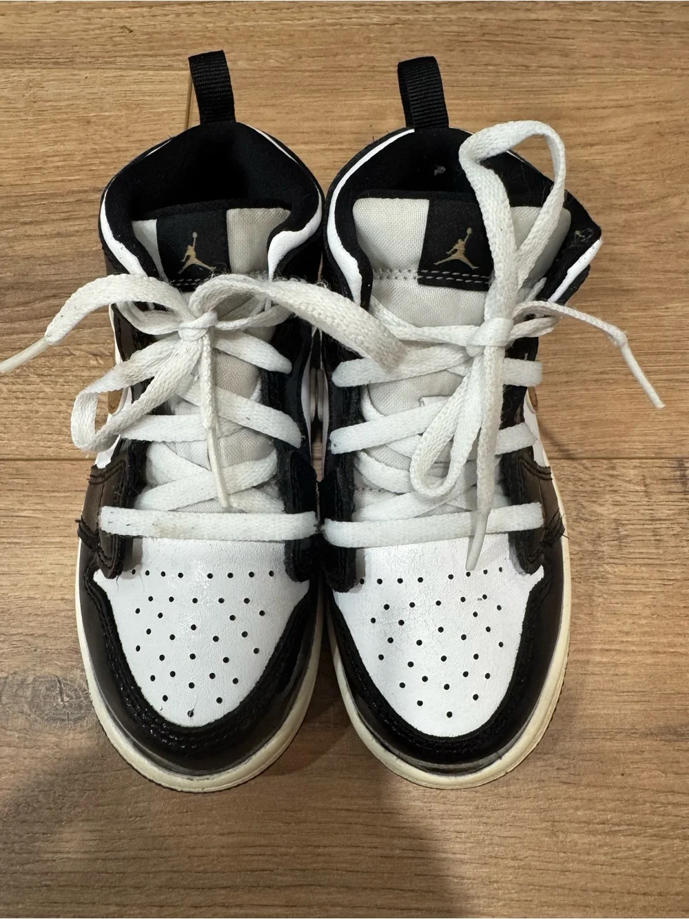 Jordan stylish sneaker