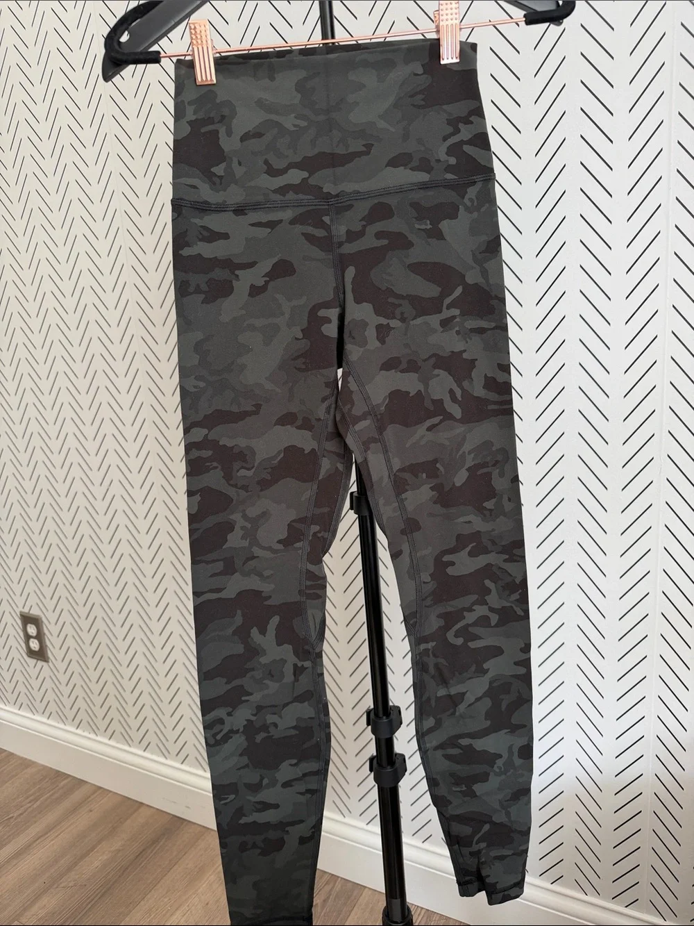 lululemon athletica High-Rise Camo Leggings - Olive/Black