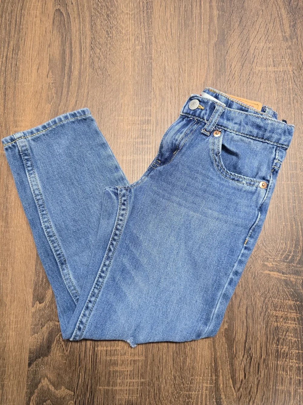 Levis good zip leg