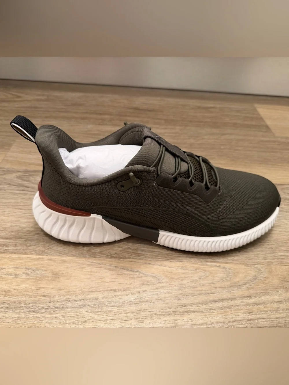 Boggi Milano lightweight athletic