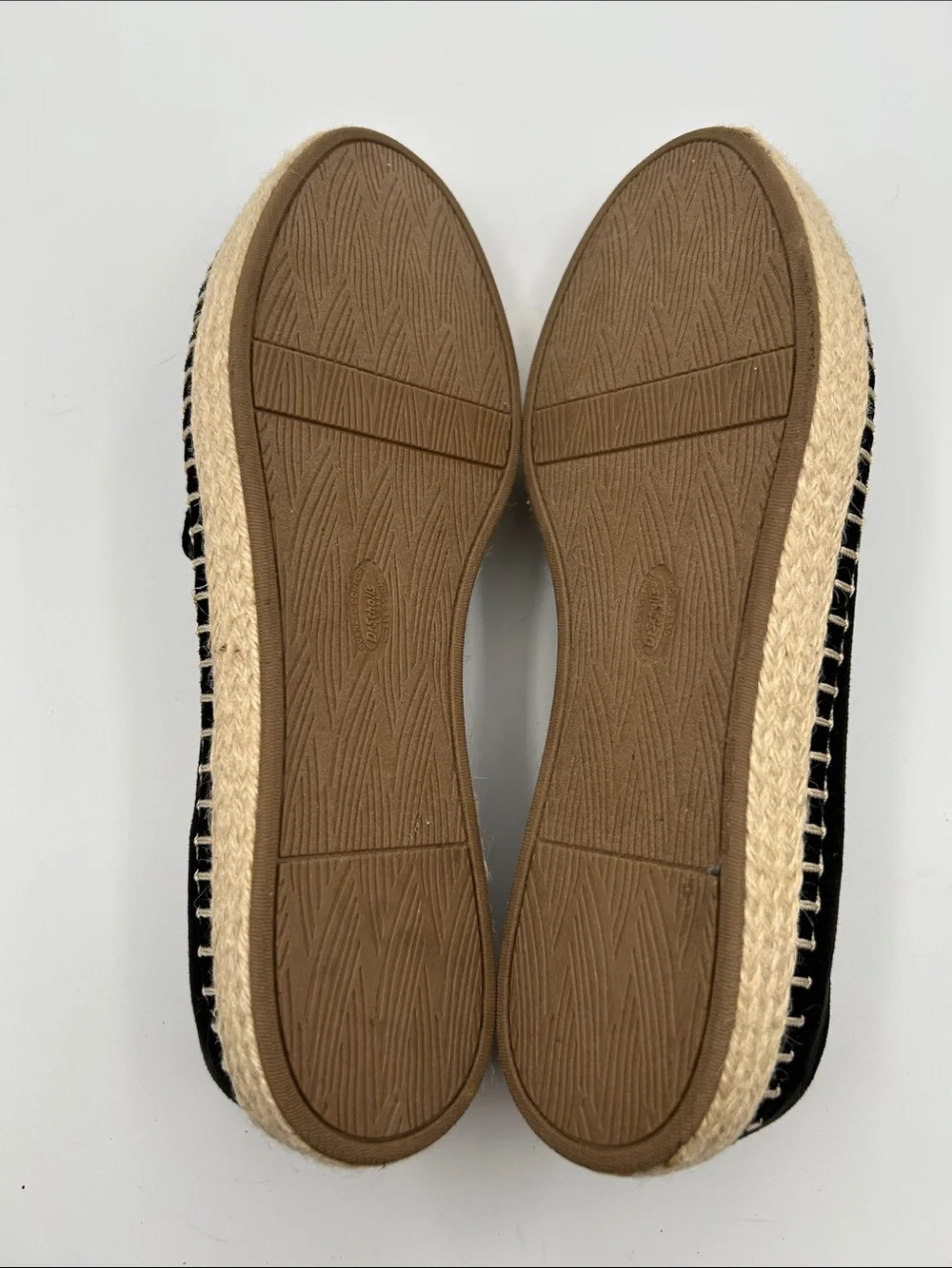 Dr. Scholls black canvas