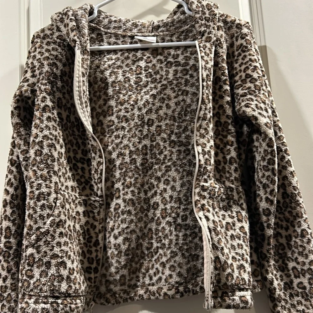 Hanna Andersson noted below sizing