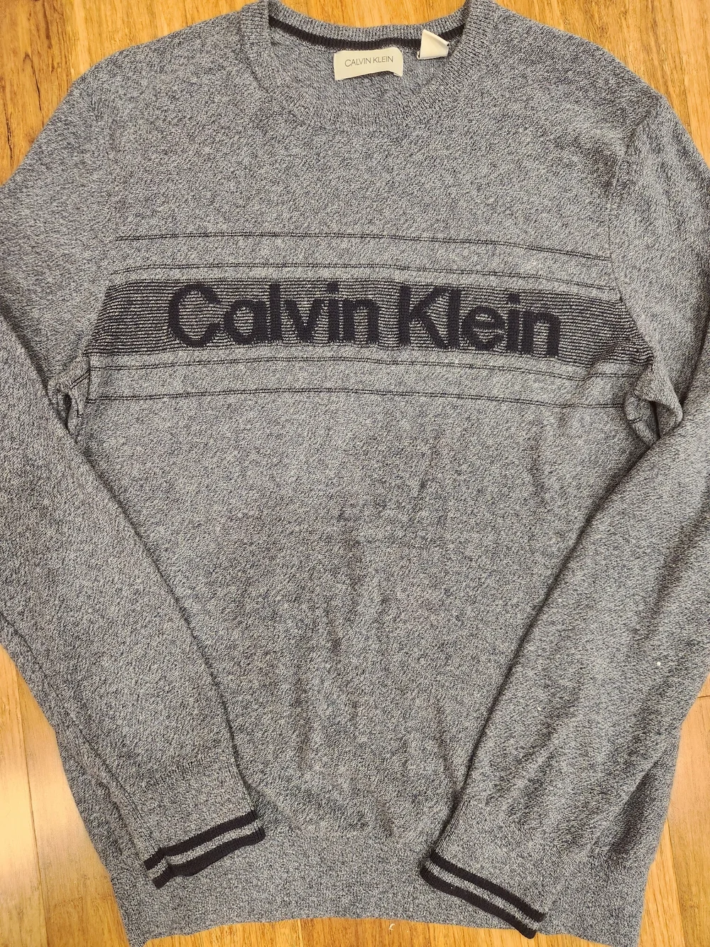 Calvin Klein knit logo texture