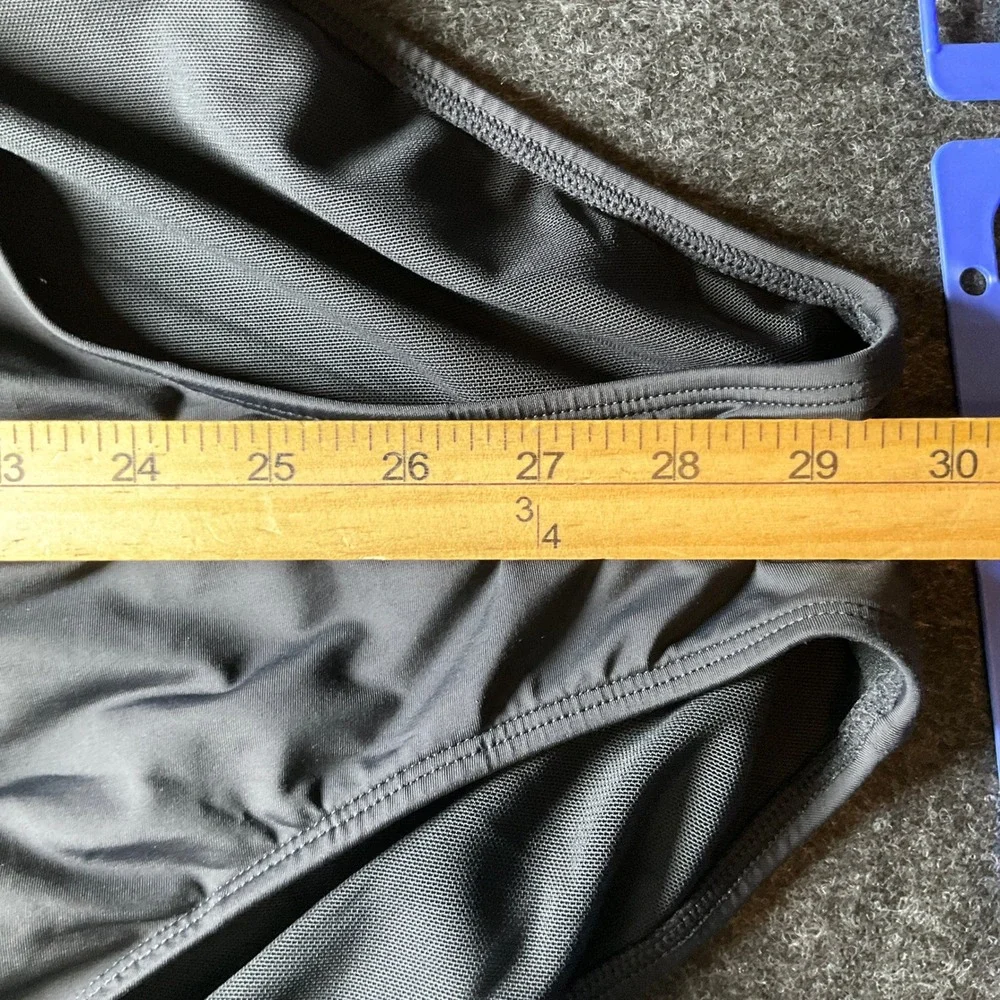 Boden halter neck
