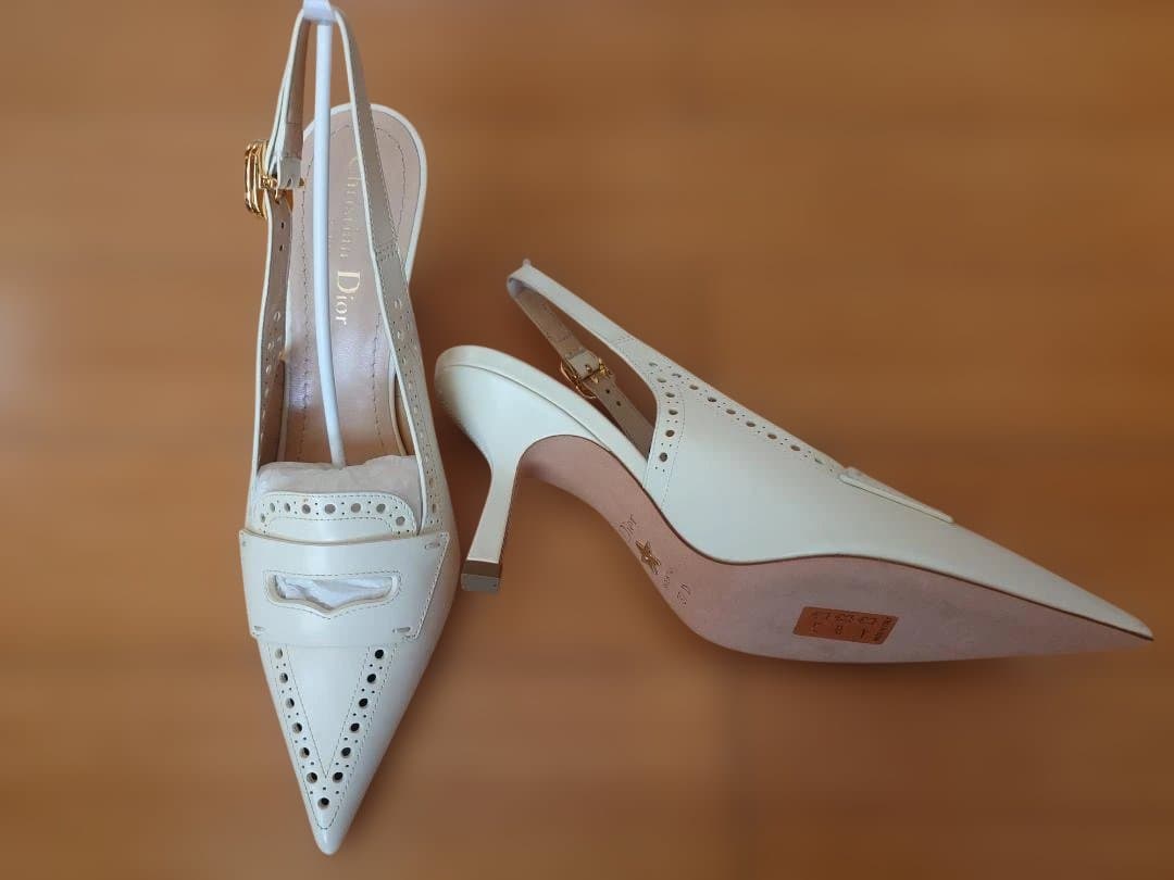 ivory pointed
