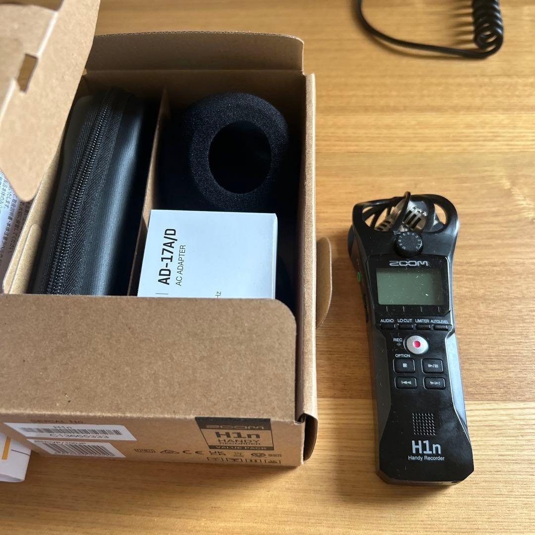 ZOOM H1n Handy Recorder with Box, Fully Functional