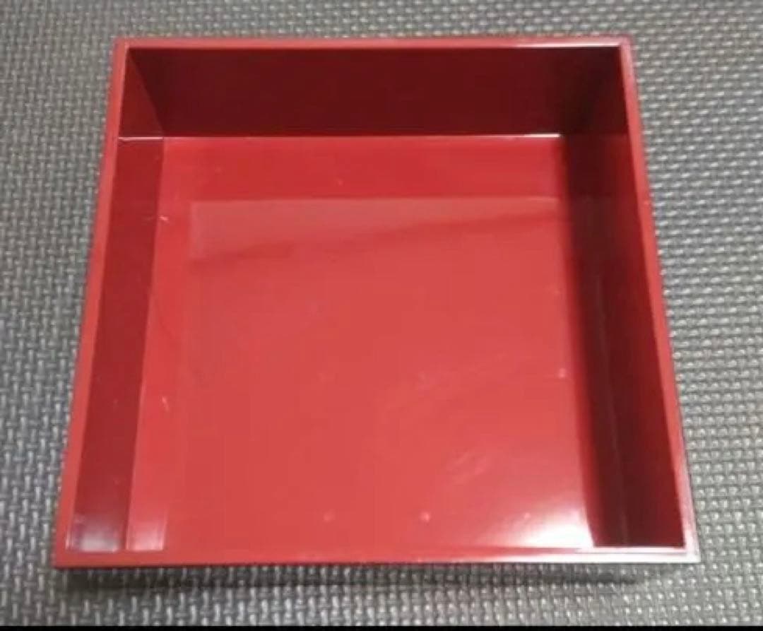 beautiful lacquered