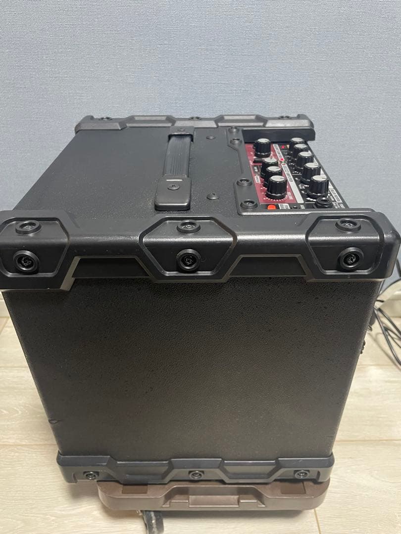 roland cube