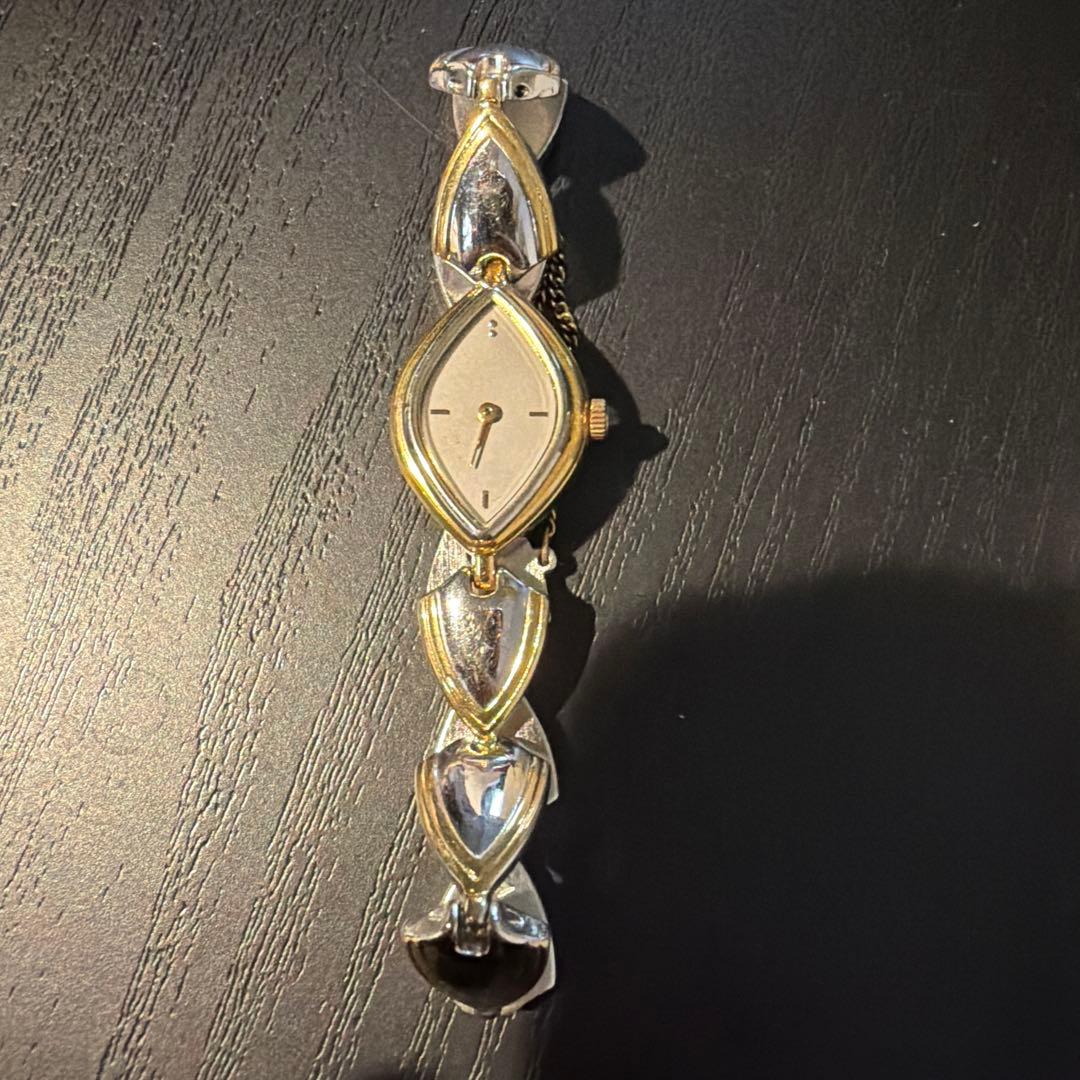 Pola V810-5060 Wristwatch
