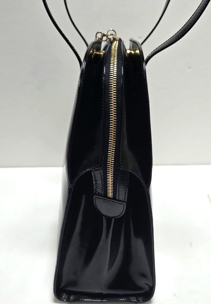 Salvatore Ferragamo errors approx