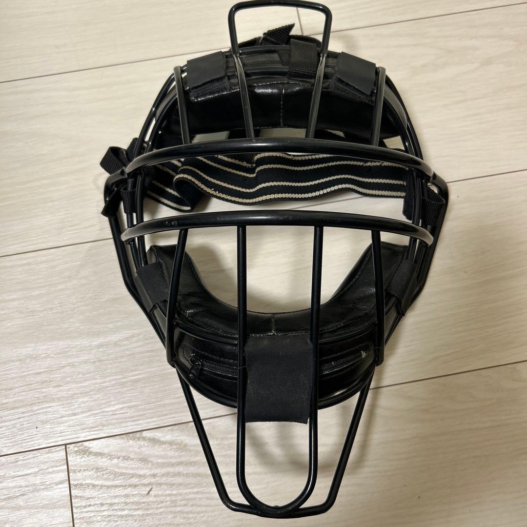 J.S.B.B Asics Umpire Mask with Bag