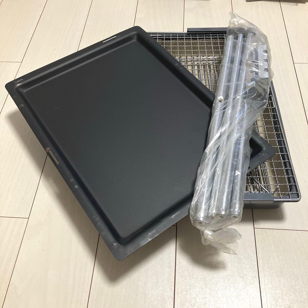 Like New (Never Used) WESTROAD Compact Barbecue Grill