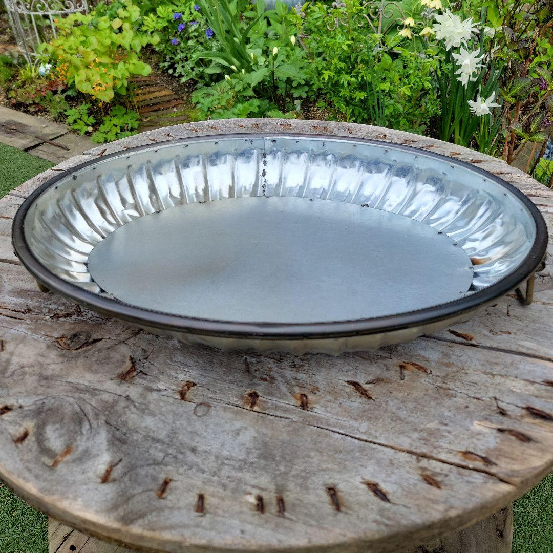 Garden Goods - Oval Tin Tray with Handles - Covent Garden
