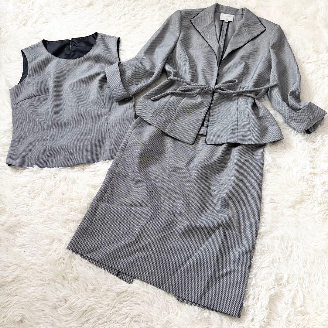 item<br>emma james