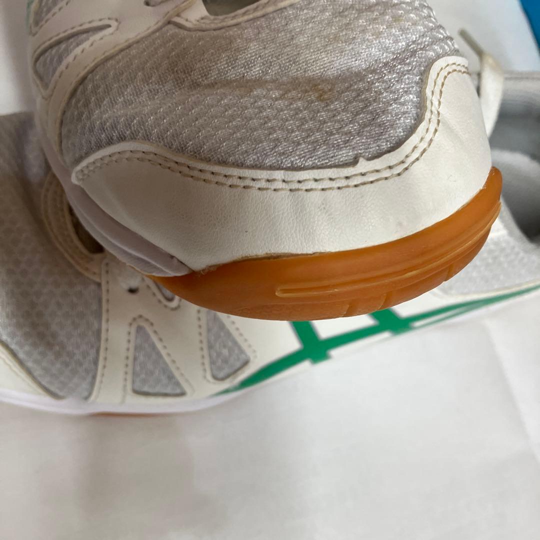 lightweight breathable