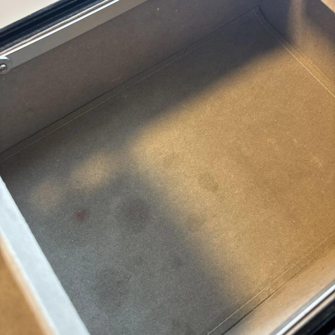 makeup box