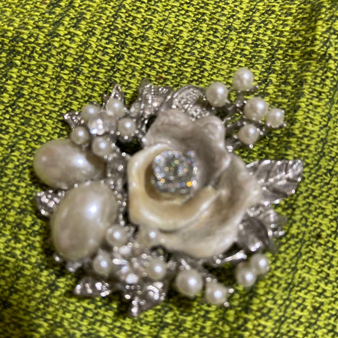 Antique pearl brooch