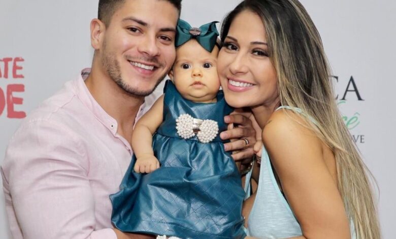 Mayra Cardi através do Instagram anuncia fim do casamento com Arthur Aguiar