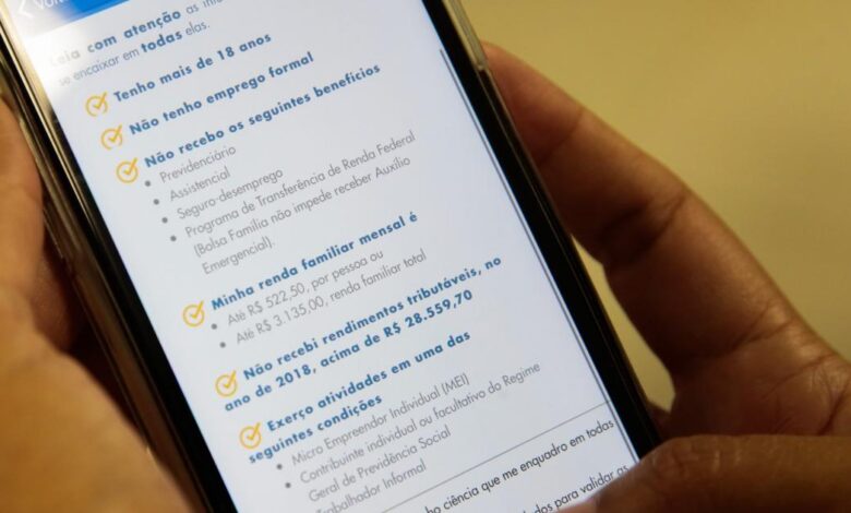 Auxílio Emergencial: Governo disponibiliza sites para acompanhar andamento do benefício