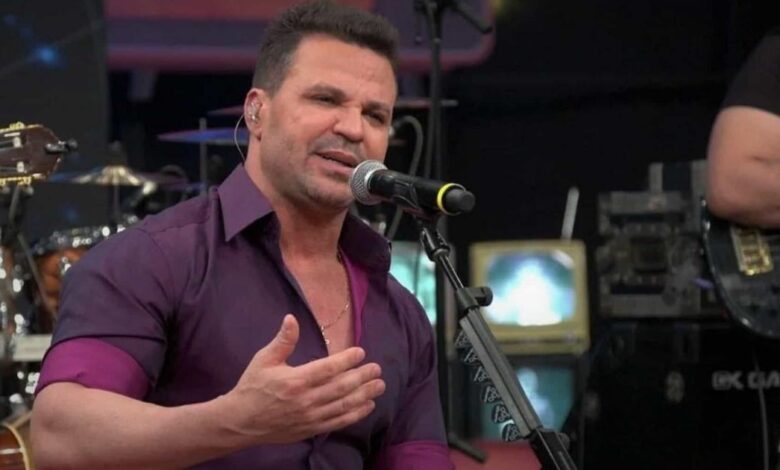 Cantor Eduardo Costa volta atrás e anuncia nova live, após polêmicas nas redes sociais