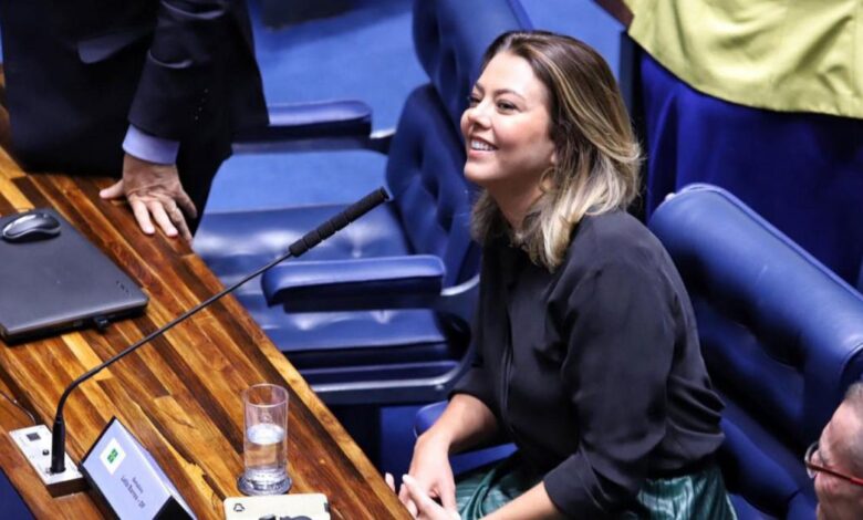 Senado aprova projeto que obriga seguradoras a pagar cobertura por morte de Covid-19