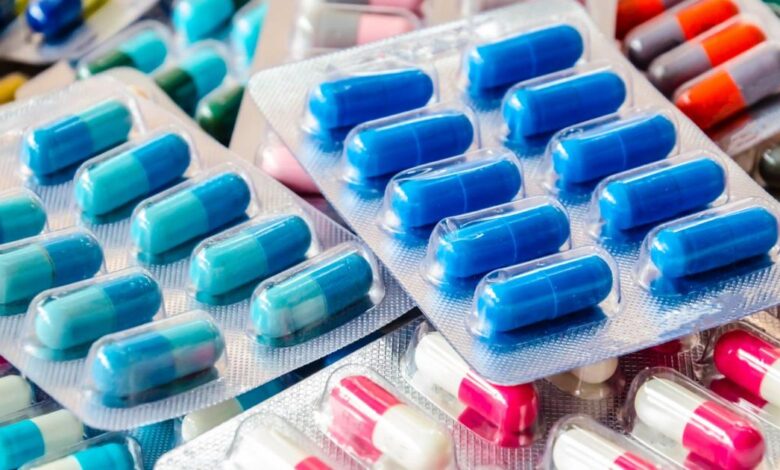 Senado aprova suspensão de reajustes em medicamentos e planos de saúde