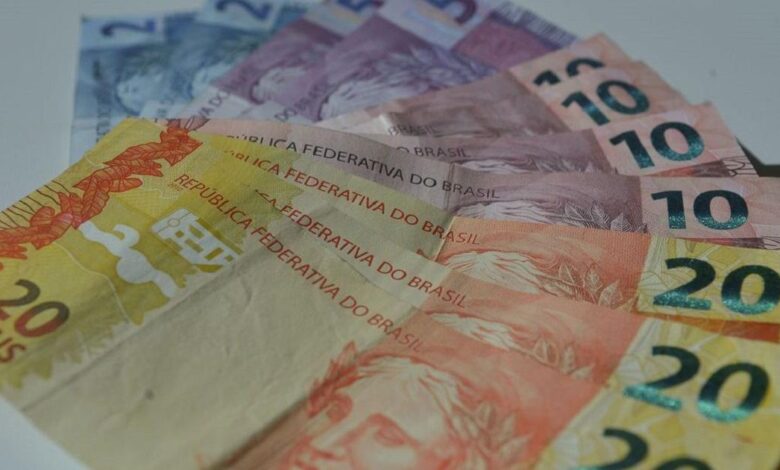Verba do Bolsa Família é transferida pelo governo para Secom