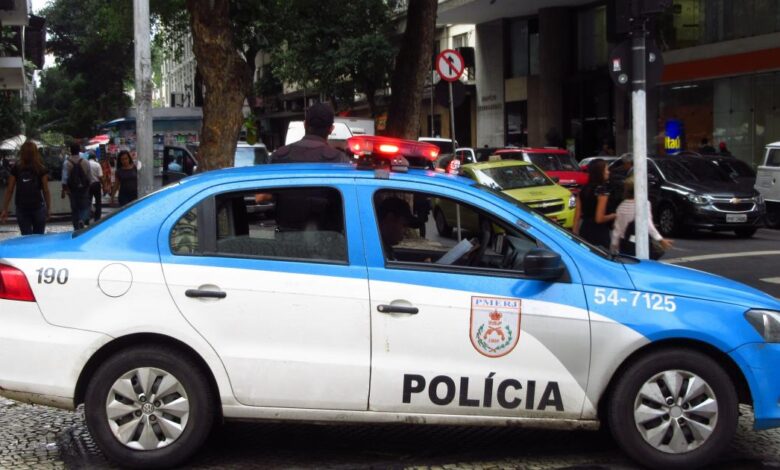 Filho é suspeito de matar mãe por causa de um hambúrguer no Rio de Janeiro