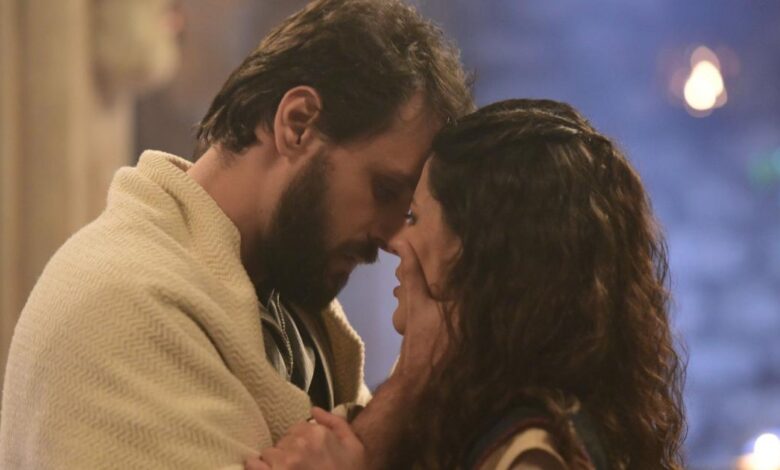 Globo irá usar efeitos especiais para que novelas tenham beijos após pandemia