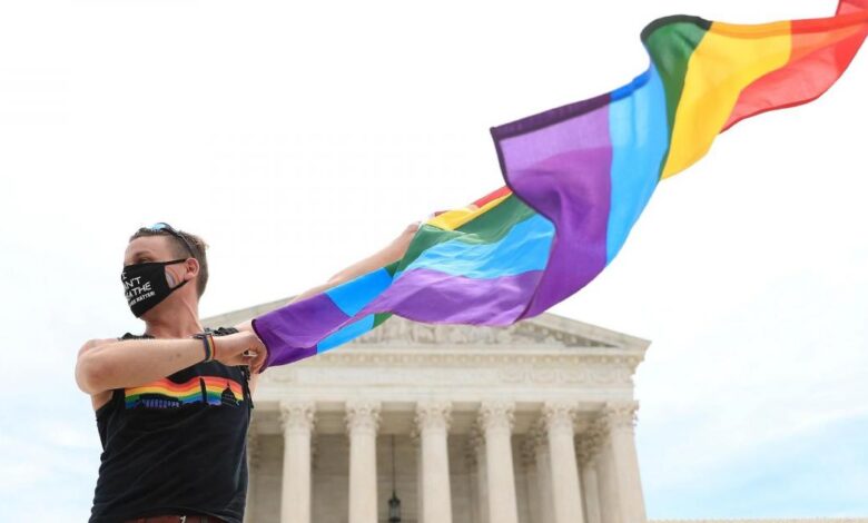 Dia do orgulho LGBTI é comemorado no Brasil e no mundo virtualmente