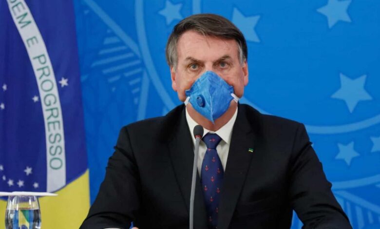 Tasso Jereissati afirma que Jair Bolsonaro está sendo salvo pela pandemia