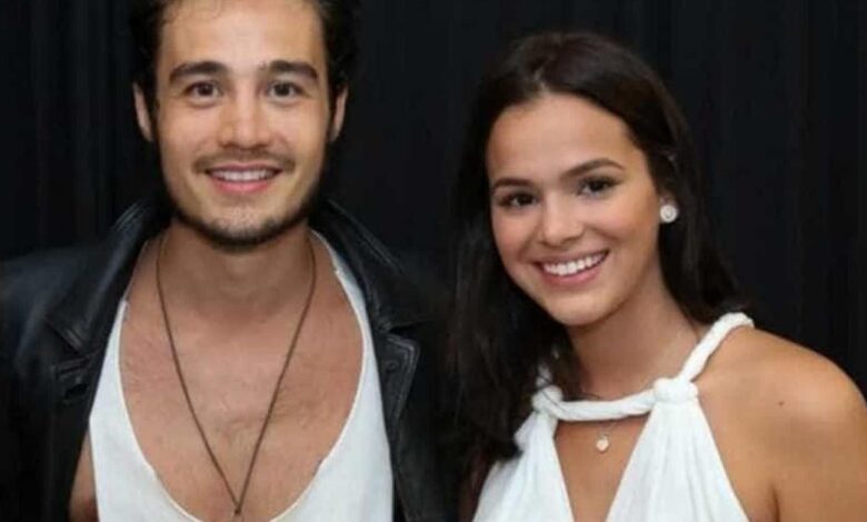 Marquezine admite ter tido affair com Tiago Iorc, mas nega ser pivô do seu término