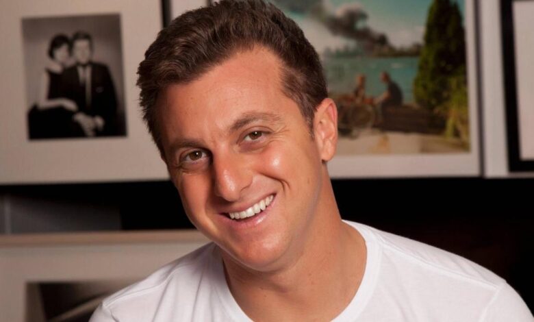 Luciano Huck vira piada na internet após prisão de fundador da Ricardo Eletro