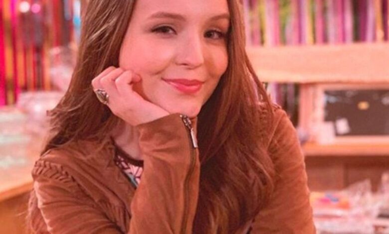Larissa Manoela revela ter sido traída e afirma que possui histórico de traições