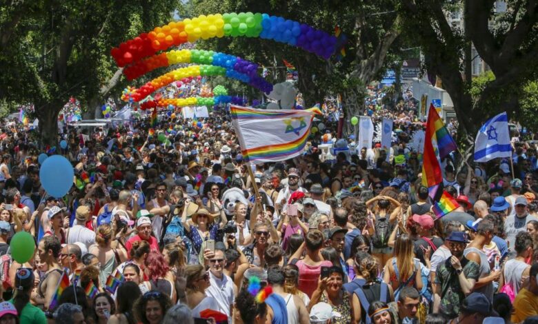 SP adia Carnaval de 2021 para blocos de rua e escolas de samba e cancela Parada LGBTQIA+