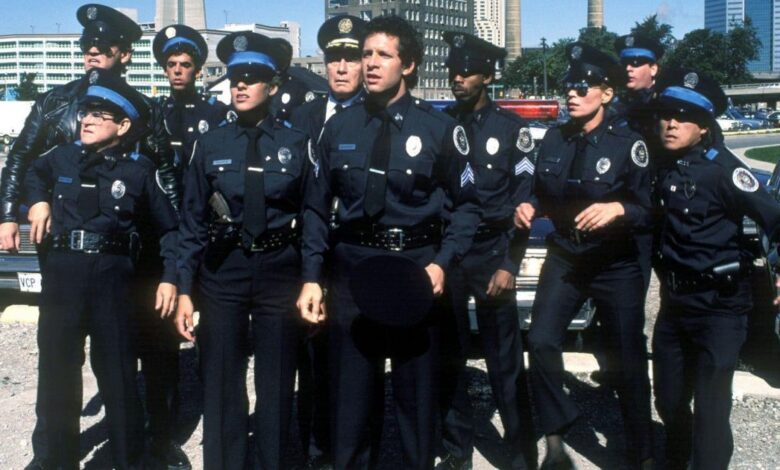 7 filmes da série ‘Loucademia de Polícia’ para assistir