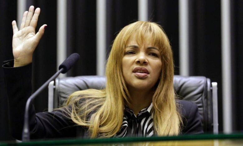 Apontada como mandante, Flordelis vira ré no caso da morte do marido, pastor Anderson