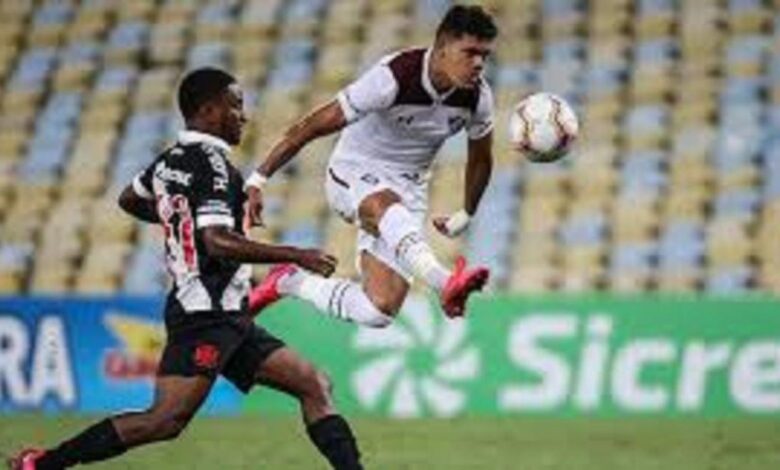 Desfalcados e embalados, Flu e Vasco disputam clássico no sábado: onde assistir