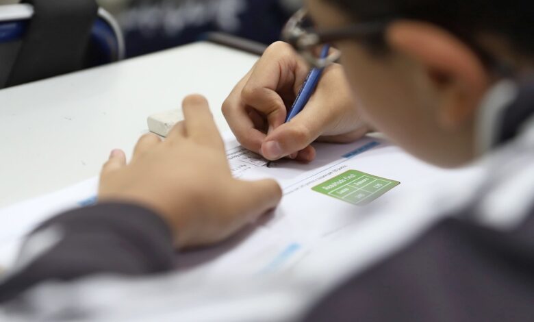 Governo de SP autoriza reabertura de escolas para atividades de reforço a partir desta terça-feira