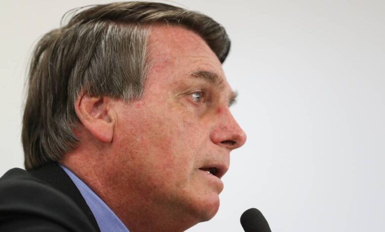 Bolsonaro deve vetar perdão de dívidas das igrejas com a União