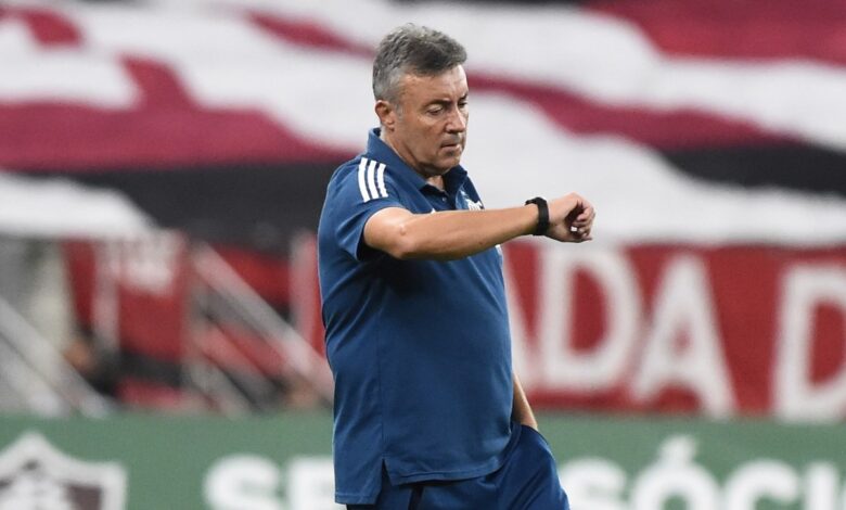 Após vitória do Flamengo sobre o Fluminense, Dome elogia evolução tática: “Muito melhor”