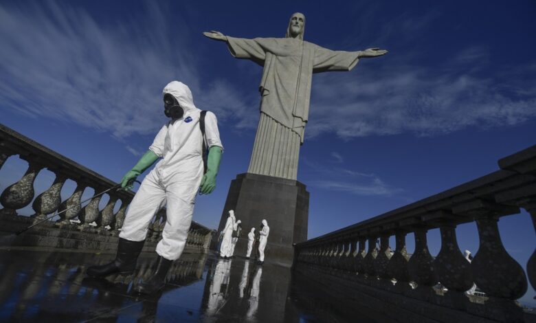 Queda na média móvel de mortes por Covid no Brasil deve ser vista com cautela; veja análise de especialistas