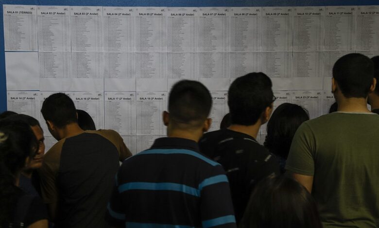 Contratação de servidores federais por concurso público é a menor desde 2011